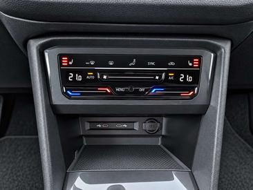 Volkswagen TIGUAN TSI Life — photo 11
