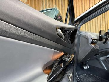 Volkswagen ID.5 Pro — photo 11
