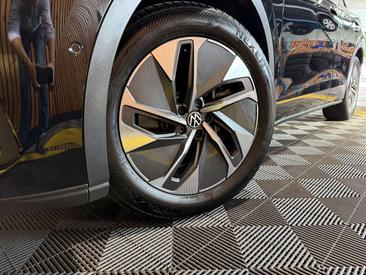 Volkswagen ID.5 Pro — photo 16