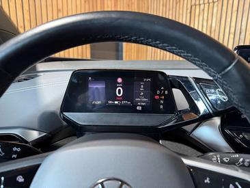 Volkswagen ID.5 Pro — photo 21