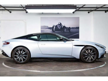 Aston Martin DB11 DB11 V8 Coupe — photo 13