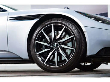 Aston Martin DB11 DB11 V8 Coupe — photo 34