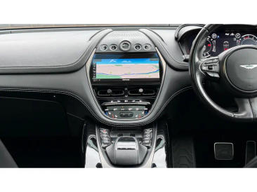 Aston Martin DBX SUV — photo 10