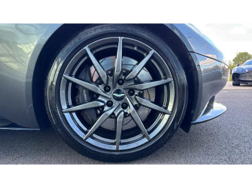 Aston Martin DB11 DB11 V8 Coupe — photo 4