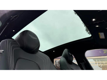 Aston Martin DBX SUV — photo 22