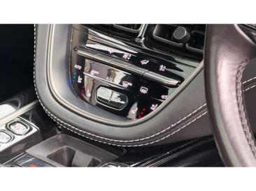 Aston Martin DBX SUV — photo 23
