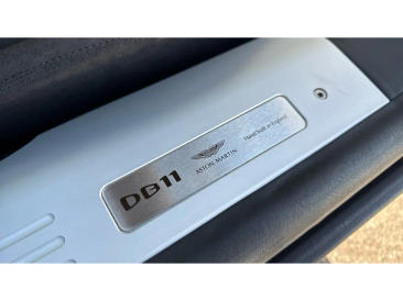 Aston Martin DB11 DB11 V8 Coupe — photo 19
