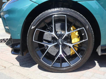 Aston Martin DBX 707 SUV — photo 4