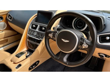 Aston Martin DB11 DB11 V12 Coupe — photo 3