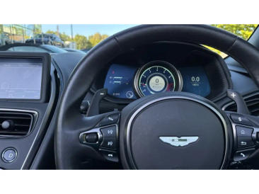 Aston Martin DB11 DB11 V8 Volante — photo 10