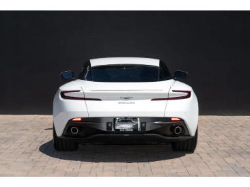 Aston Martin DB11 DB11 V8 Coupe — photo 7