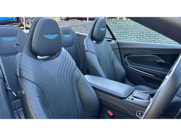 Aston Martin DB11 DB11 V8 Volante — photo 11