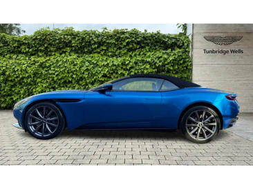 Aston Martin DB11 DB11 V8 Volante — photo 16