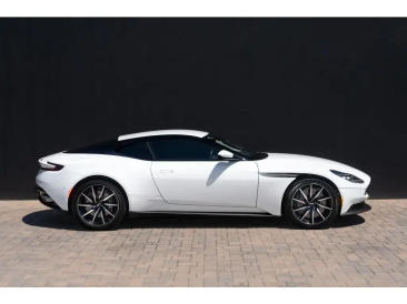 Aston Martin DB11 DB11 V8 Coupe — photo 13