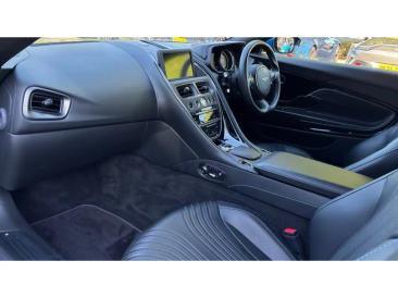 Aston Martin DB11 DB11 V8 Volante — photo 17