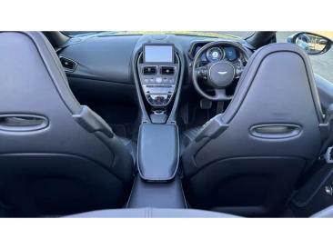 Aston Martin DB11 DB11 V8 Volante — photo 18