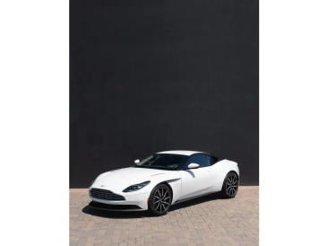 Aston Martin DB11 DB11 V8 Coupe — photo 28