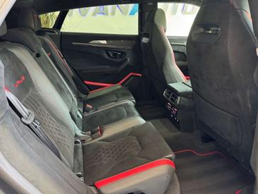 Lamborghini Urus Performante — photo 16