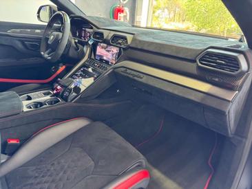 Lamborghini Urus Performante — photo 18