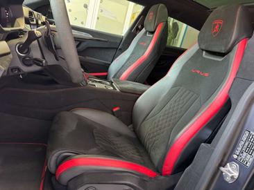 Lamborghini Urus Performante — photo 19