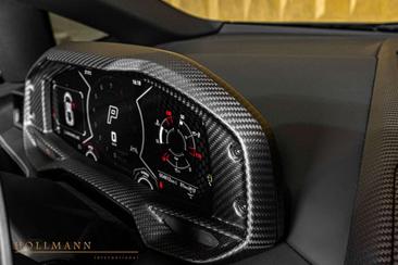 Lamborghini Revuelto — photo 28