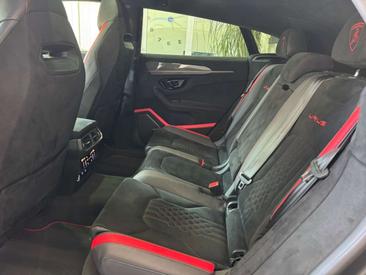Lamborghini Urus Performante — photo 23