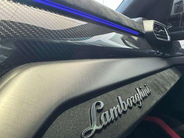 Lamborghini Urus Performante — photo 48