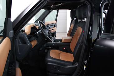 Land Rover Defender 110 D300 X-DYNAMIC AHK/PANO/MATRIX/22" Noir — photo 4