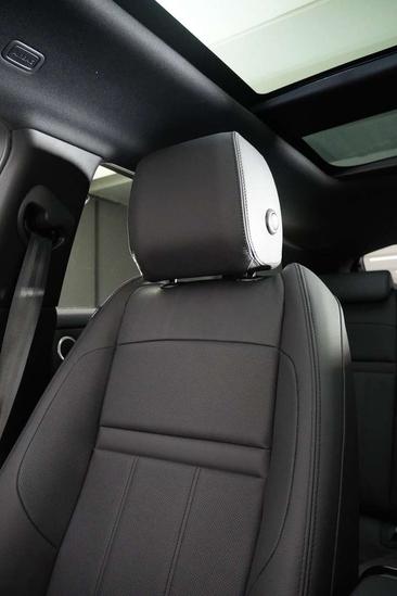 Land Rover Range Rover Evoque 2.0d S — photo 18