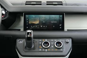Land Rover Defender 110 D200 SE — photo 22