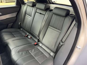Land Rover Range Rover Velar D200 R-Dynamic SE Black Pano — photo 14