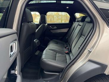 Land Rover Range Rover Velar D200 R-Dynamic SE Black Pano — photo 15