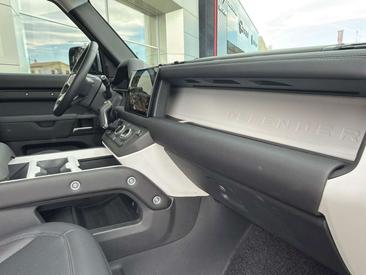 Land Rover Defender 90 S Edition 3.0 D200 — photo 13