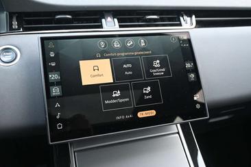 Land Rover Range Rover Evoque P270e PHEV AWD S — photo 31