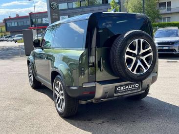 Land Rover Defender 90 S 3.0 D200 — photo 3
