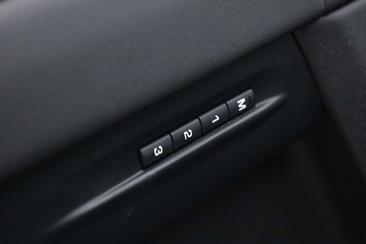 Land Rover Range Rover Evoque S 1.5 P300e PHEV AWD — photo 5