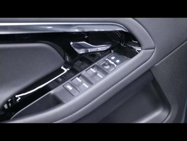 Land Rover Range Rover Evoque P300e R-Dynamic S — photo 26