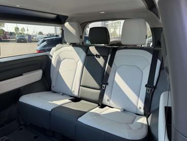Land Rover Defender 90 County Edition D200 AWD Auto — photo 7
