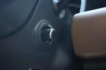 Land Rover Defender 110 P300e X-Dynamic HSE | Satin | Caraway | Trekha Gris — photo 40