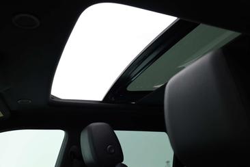 Land Rover Range Rover Evoque S 1.5 P300e PHEV AWD — photo 24