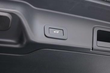 Land Rover Range Rover Evoque S 1.5 P300e PHEV AWD — photo 27