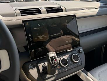 Land Rover Defender 90 County Edition D200 AWD Auto — photo 12