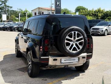 Land Rover Defender 110 SE 3.0 D200 MHEV Auto — photo 3
