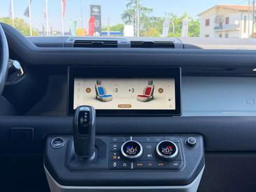 Land Rover Defender 110 SE 3.0 D200 MHEV Auto — photo 8