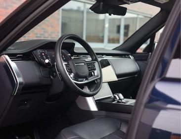 Land Rover Range Rover P550e — photo 32