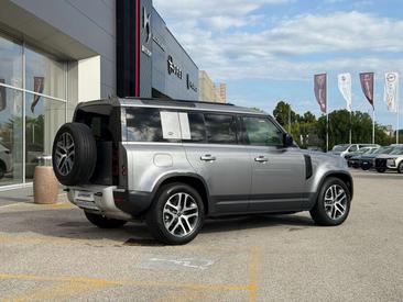 Land Rover Defender 110 SE AWD 3.0 D200 — photo 3