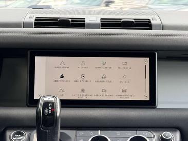 Land Rover Defender 110 SE AWD 3.0 D200 — photo 11