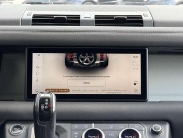 Land Rover Defender 110 SE AWD 3.0 D200 — photo 12