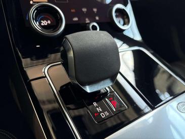 Land Rover Range Rover Velar P400e S — photo 15