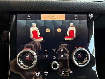 Land Rover Range Rover Velar P400e S — photo 18